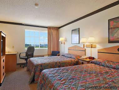 ซูเปอร์ 8 บาย วินด์แฮม แคลรินดา Motel Clarinda ภายนอก รูปภาพ
